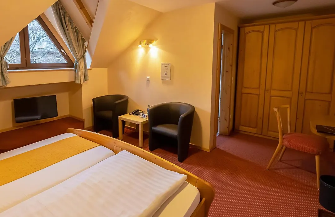 Hotel Sauerlaender Hof-1